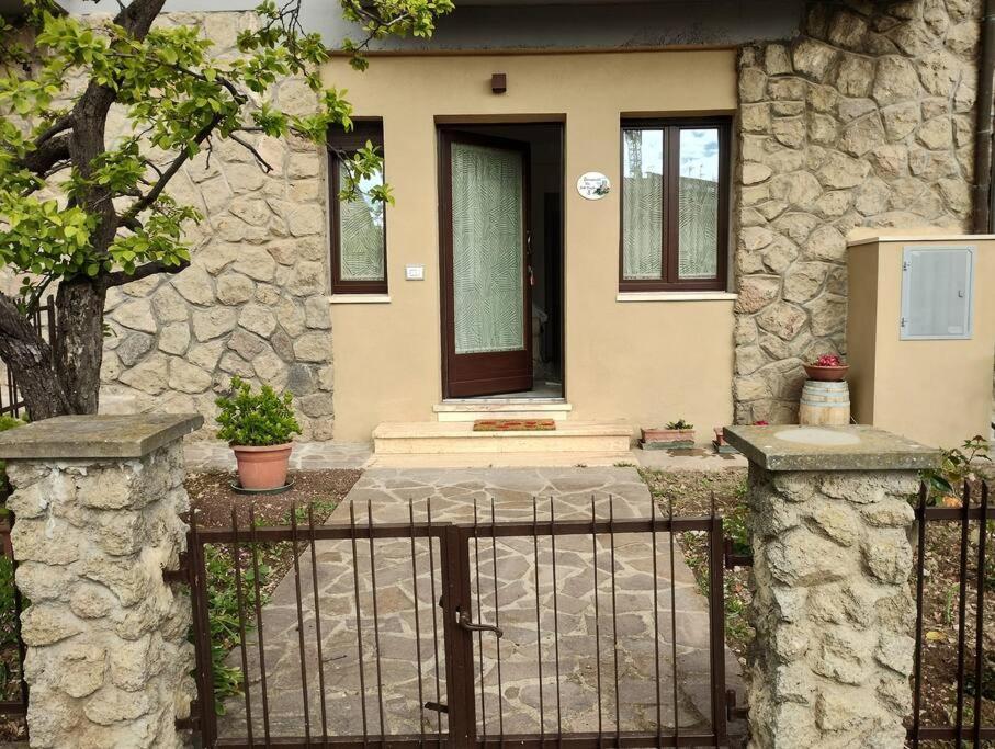 La Casina Di Nonna Giulia Castiglione dʼOrcia Exterior foto
